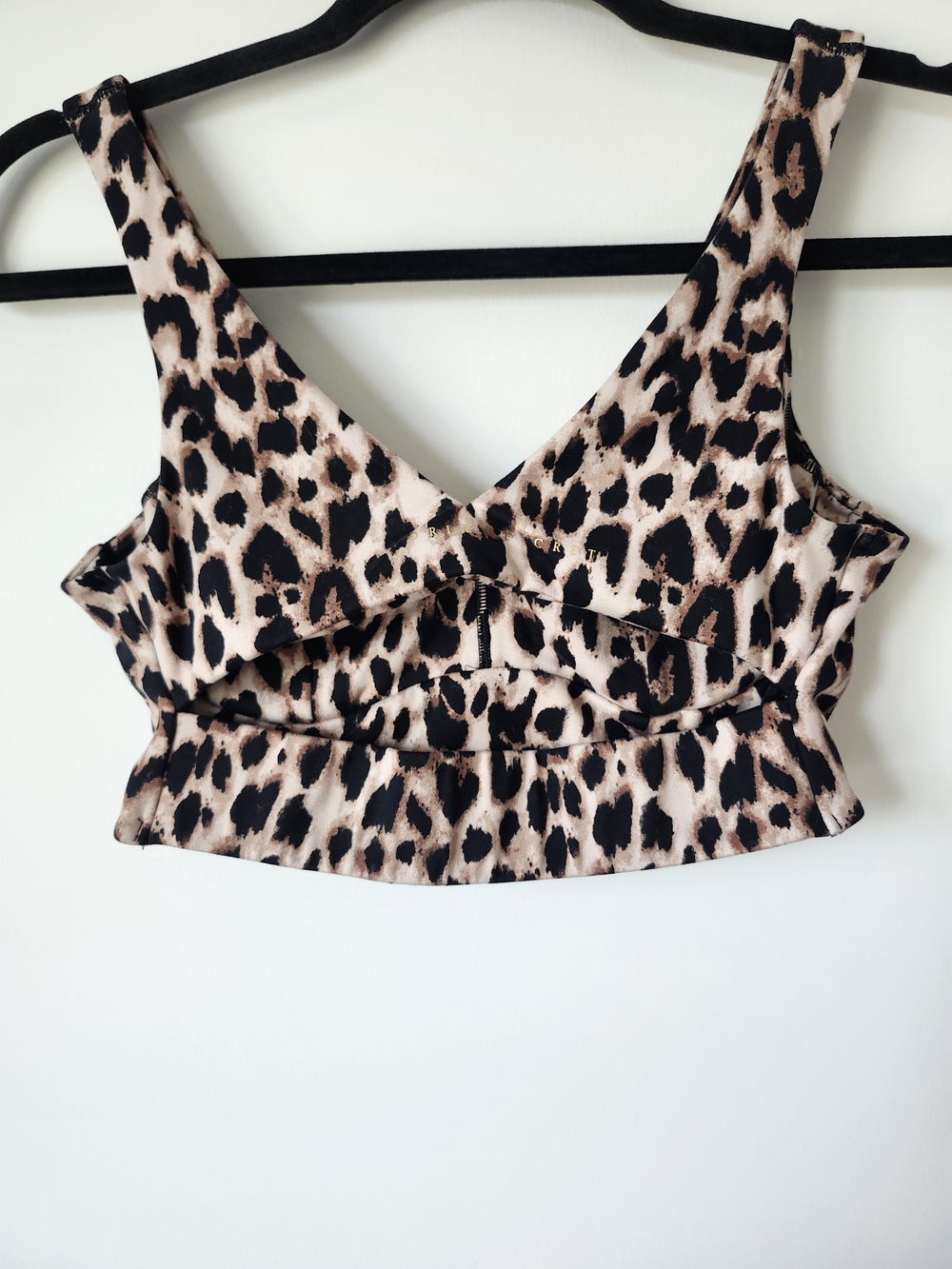Victoria's Secret Leopard Print Sports Bra - Picture 5 of 8